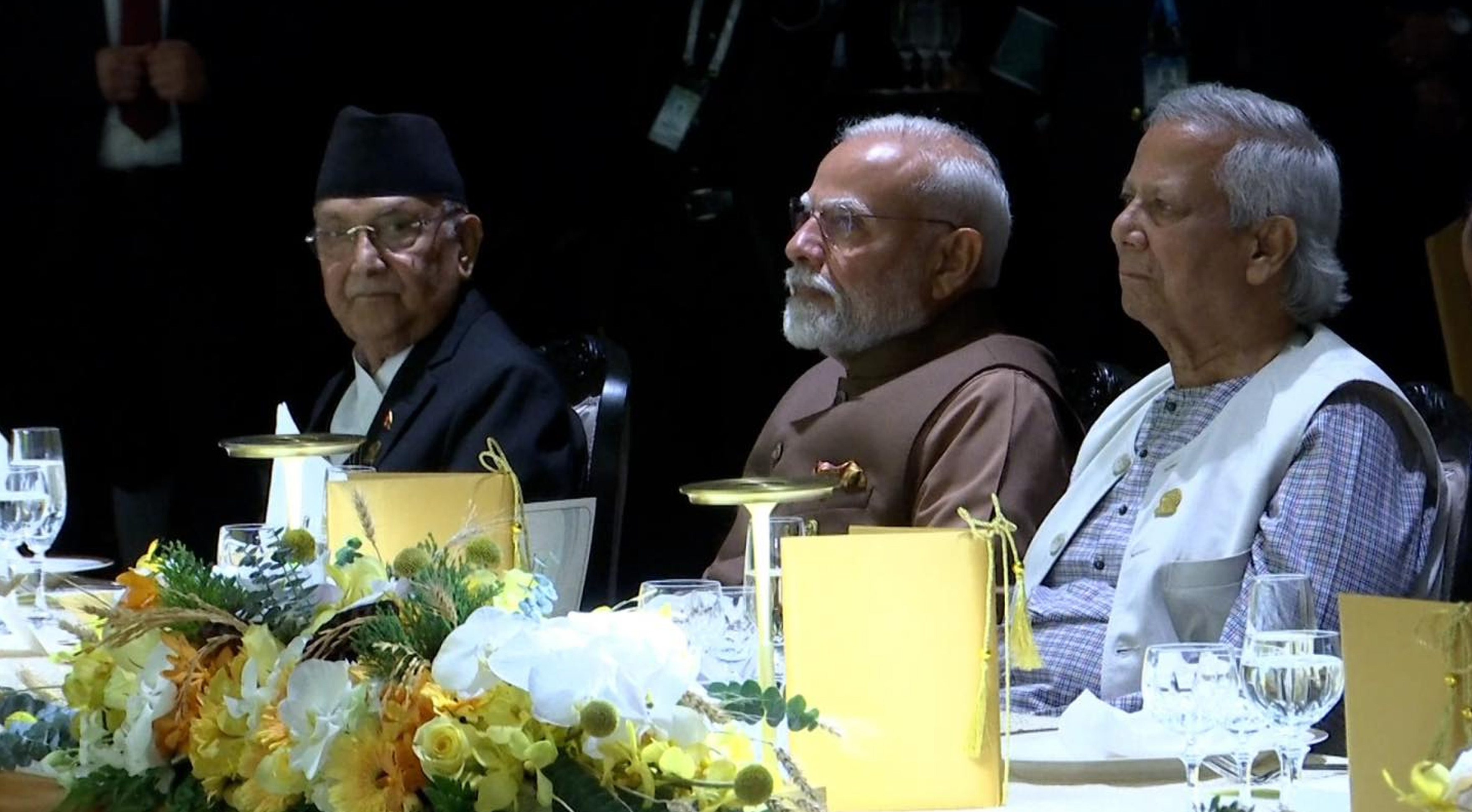 বিমসটেক সম্মেলনের নৈশভোজে যোগ দিলেন প্রধান উপদেষ্টা