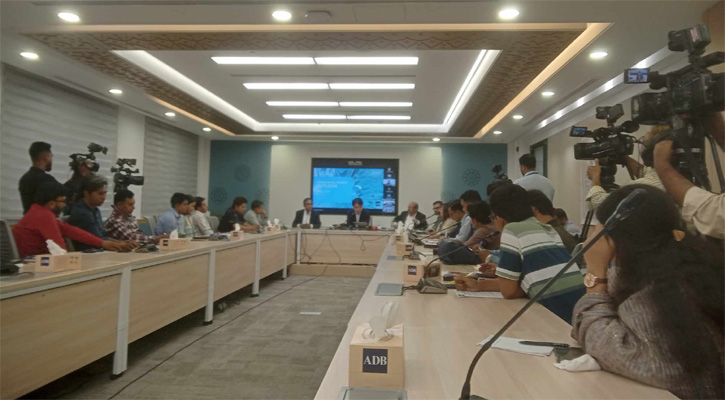 প্রবৃদ্ধি হ্রাস ও মূল্যস্ফীতি বাড়ার পূর্বাভাস দিল এডিবি