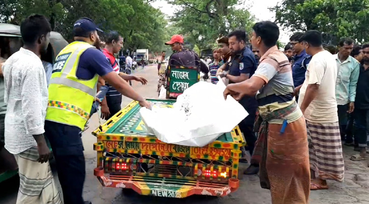 ঈশ্বরদীতে সড়ক দুর্ঘটনায় নিহত ১, আহত ৩